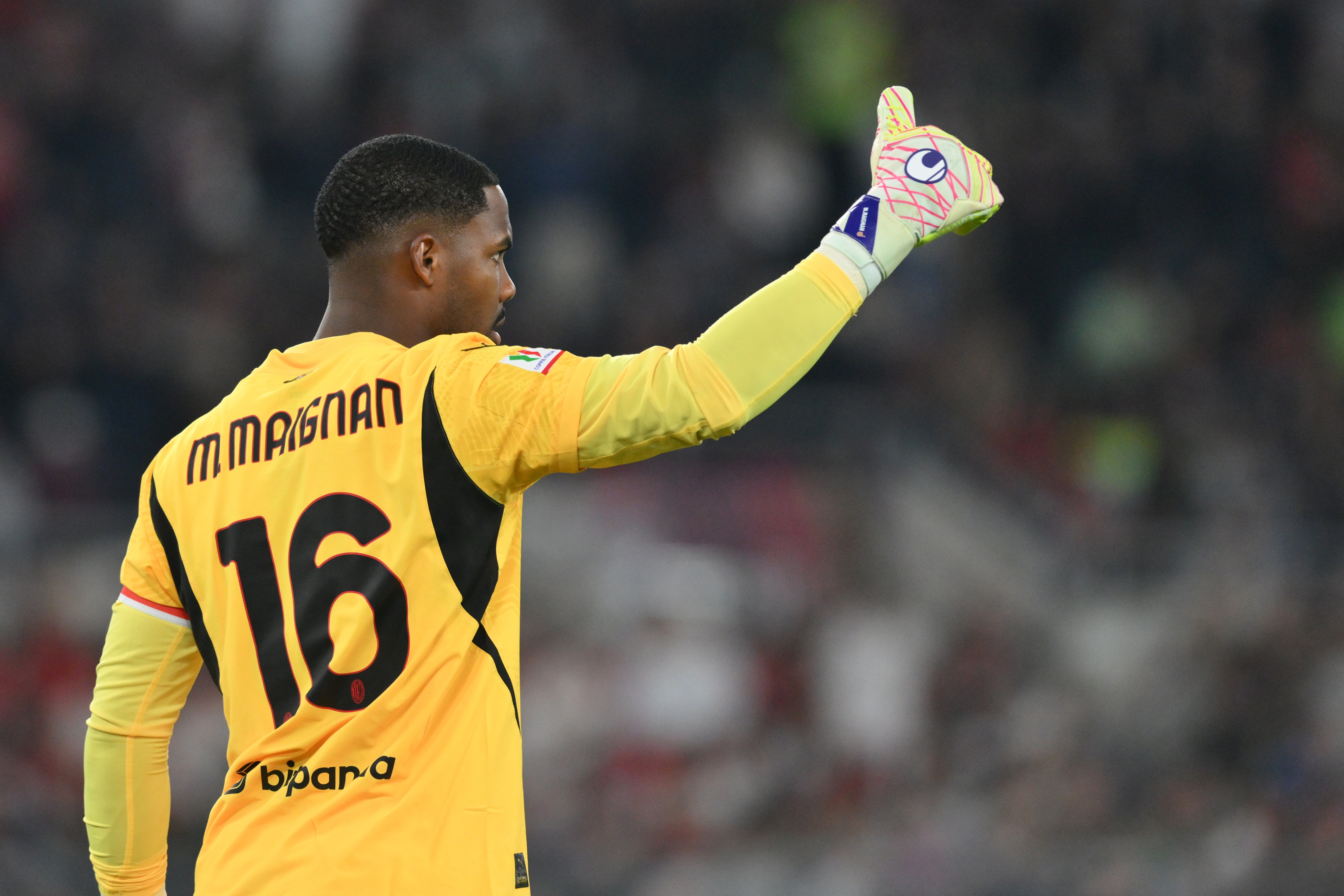 开云网址-报价年薪500万欧+奖金！隆戈：AC米兰续约迈尼昂即将达成