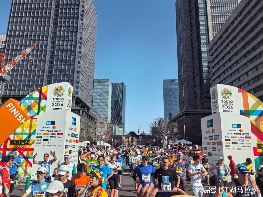 开云体育平台-就号码布！东京马拉松这大满贯吃相也太难看了吧